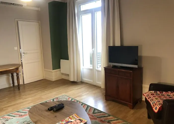 Apartamento T2 60 M2 L'albion Vue 1 Parking Et Piscine, Centre-ville